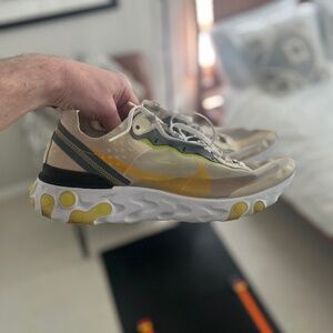 Nike React Element 87 in Light Orewood Brown size 12